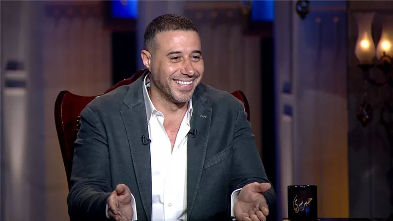 أحمد السعدني : أنا أهلاوي متعصب واضربت في الاستاد أثناء مباراة للأهلي والزمالك
