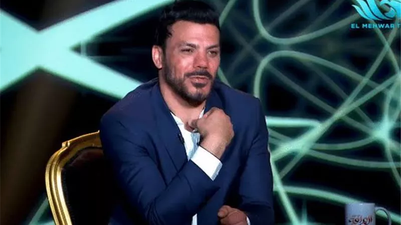 عمرو زكى : لا اعمل بالنادي الأهلي مهما حدث