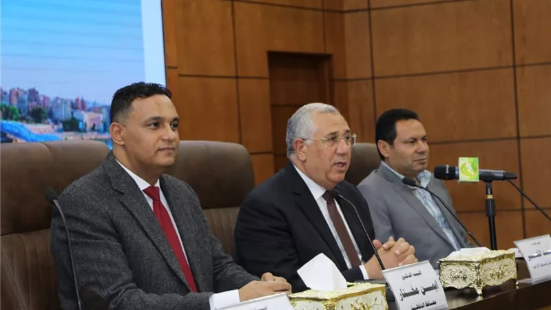 وزير الزراعة: الدولة تراهن على وطنية الفلاح المصري وهو داعم لبلده في مواجهة التحديات