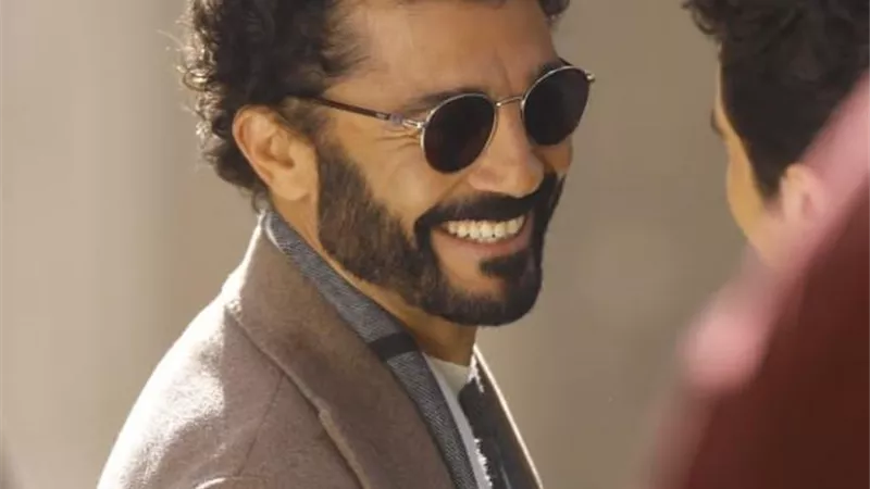 شاهد.. خالد النبوى يداعب متابعيه من كواليس 