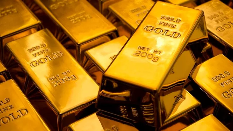 أسعار الذهب ترتفع مع توقعات برفع أسعار الفائدة الأمريكية