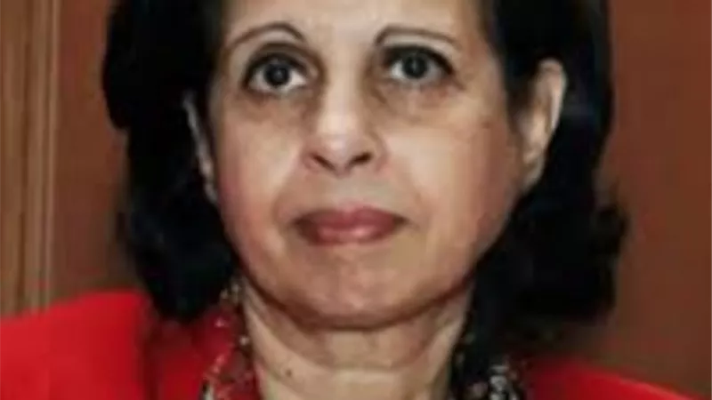 القومى للمرأة يهنئ نادية زخارى لحصولها على جائزة الأميرة فاطمة من جامعة القاهرة