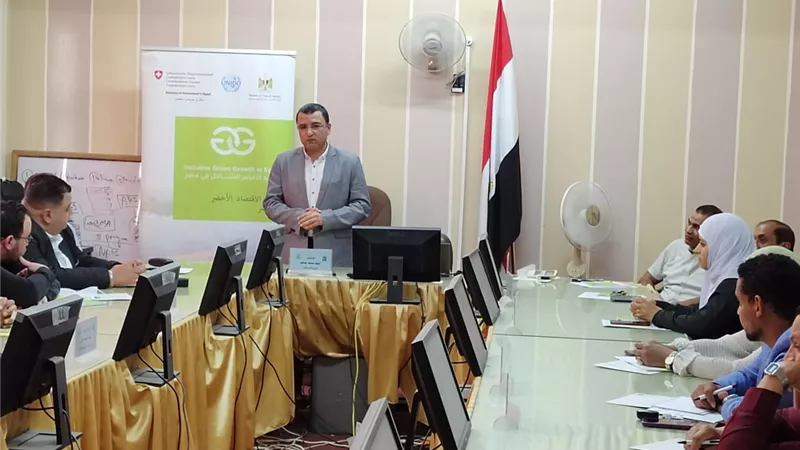 دورة تدريبية لتأهيل مدربين في مجال أنظمة سلامة الغذاء بجامعة جنوب الوادي