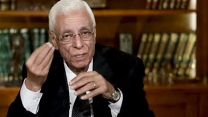 حسام موافي يحذر من أدوية الضغط خلال الحمل: تهدد الجنين بالتشوهات.. فيديو