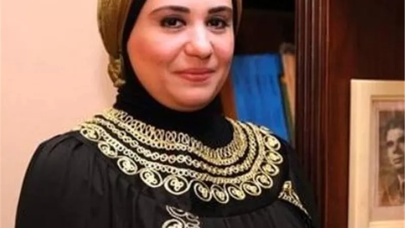 ما الفرق بين الاختلاط المباح والاختلاط الممنوع؟..نادية عمارة تُجيب
