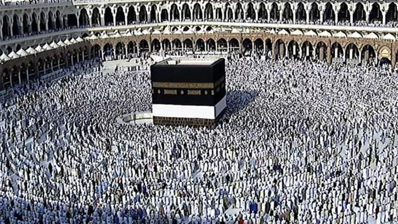 السعودية ترفع عدد الحجاج إلى مليون
