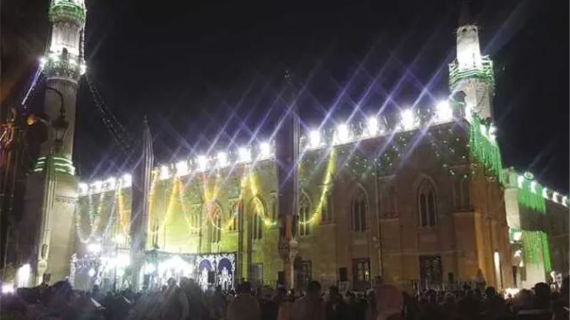 اليوم.. الأوقاف تحتفل بذكرى انتصارات العاشر من رمضان عقب صلاة التراويح بالحسين