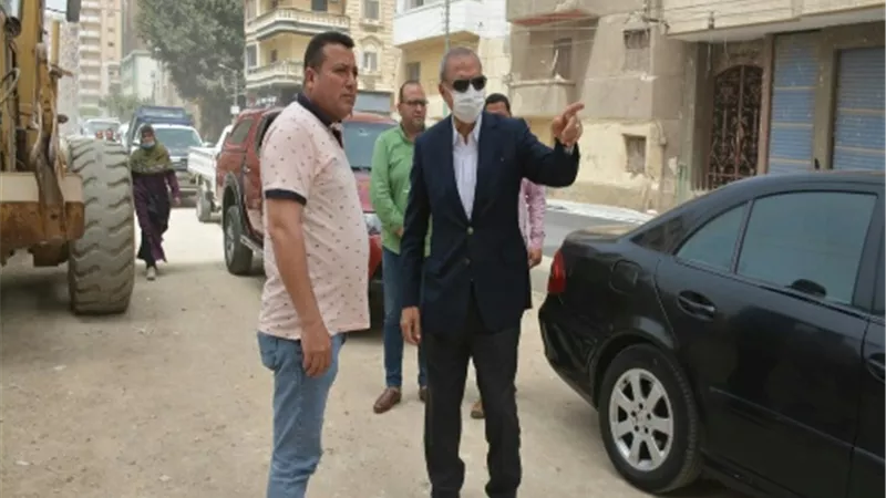محافظ القليوبية يتفقد أعمال رصف شارع تامر عبد الفضيل بمدينة بنها.. صور