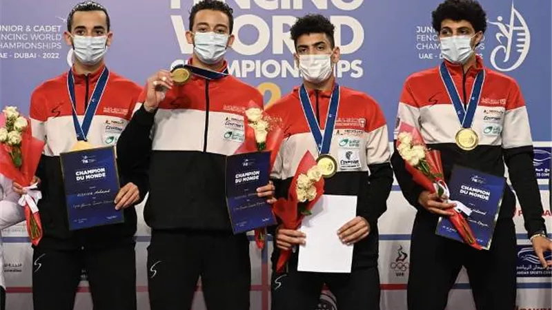 وزير الرياضة يهنىء المنتخب الوطنى بذهبية بطولة العالم للشباب فى سيف المبارزة