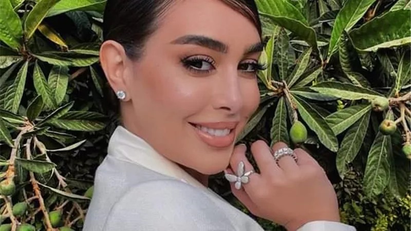 ياسمين صبرى ترد على أنباء انفصالها عن أبوهشيمة.. تفاصيل