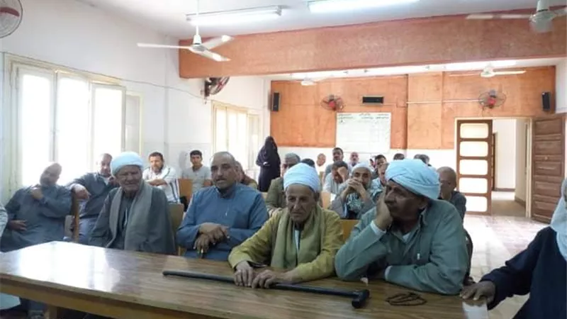 زراعة الإسماعيلية تناقش طرق توريد القمح ..صور