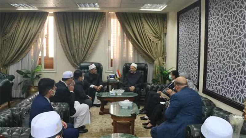 المفتي يستقبل وفدًا دينيًّا تايلانديًّا لبحث تعزيز التعاون
