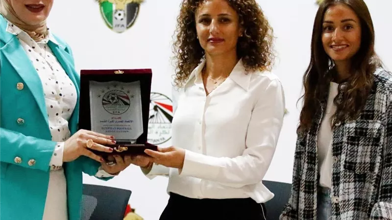 بروتوكول تعاون بين الاتحادين المصري والأردني في كرة القدم النسائية