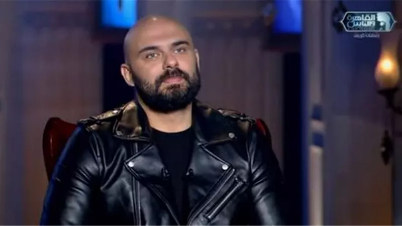 أحمد صلاح حسني : 