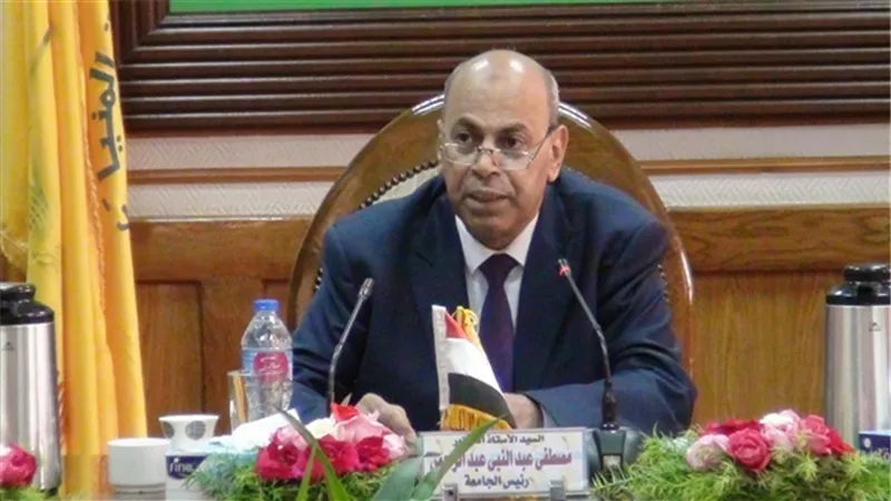رئيس جامعة المنيا : ارتفاع معدلات انشاء جامعة المنيا الاهلية على مساحة 41 فدانا