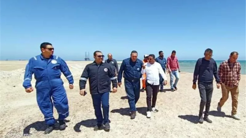 رئيس مدينة غارب: استكمال أعمال تطهير وتنظيف شاطىء المصف العام