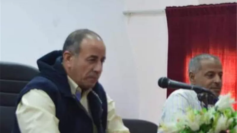 رئيس مدينة القصير يواصل عقد اللقاء الجماهيرى بقاعة الوحدة المحلية