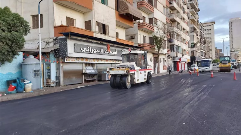 محافظ الجيزة: رصف وتطوير ٦ محاور مرورية بالهرم وجنوب والبدرشين