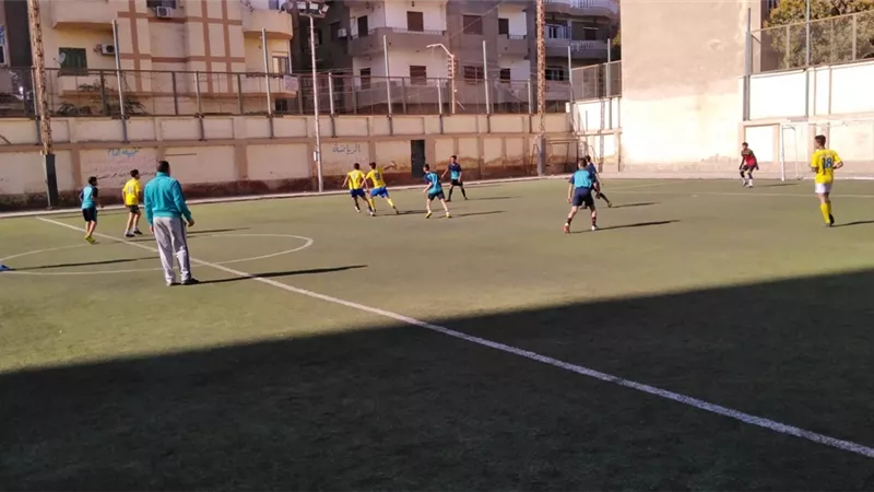 تواصل منافسات الدورة الرمضانية في خماسي كرة القدم ببنى سويف