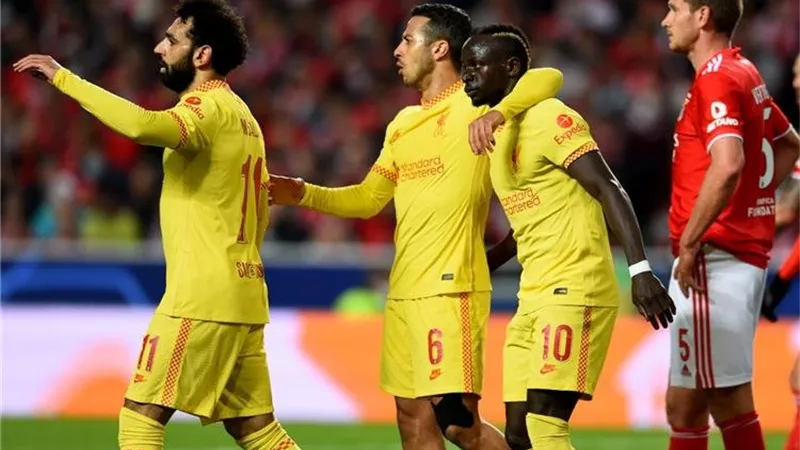 تعرف على موعد مباراة ليفربول وبنفيكا فى إياب دورى الأبطال.. والتشكيل المتوقع