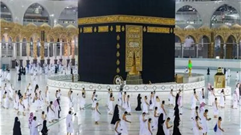 غرفة السياحة : إجراءات قانونية ضد من يوهم المواطنين بآداء العمرة خارج البوابة