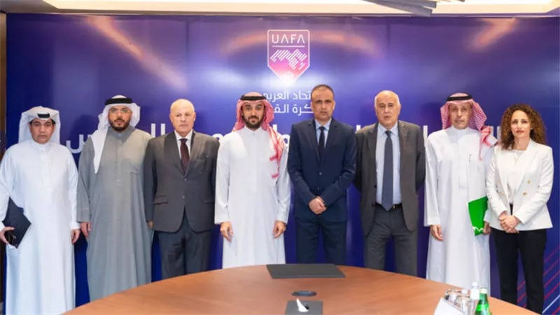 الاتحاد العربي لكرة القدم يعلن استمرار بطولة الأندية