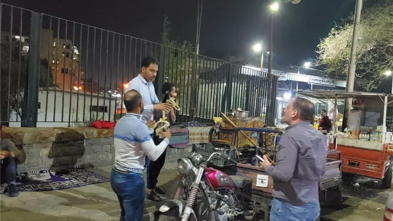 محافظ أسيوط: تحرير 12 محضر إشغالات ومصادرة 18 شيشة خلال حملة مفاجئة بحي غرب