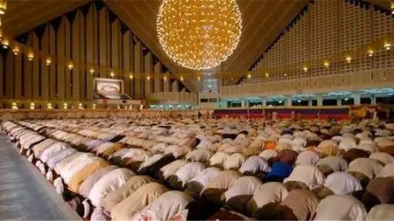 الأوقاف: صلاة التراويح من أجمل العبادات وعلينا الحفاظ على الفروض.. فيديو