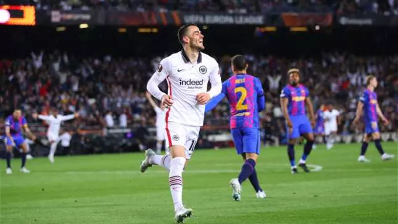 ملخص مباراة برشلونة وفرانكفورت 2/ 3.. فيديو