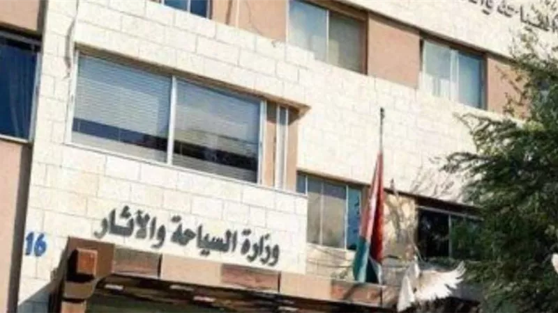 السياحة والآثار تتعاون مع شبكة تليفزيون CNN العالمية لعرض فيلم الحملة الترويجية Follow the Sun على قنواتها
