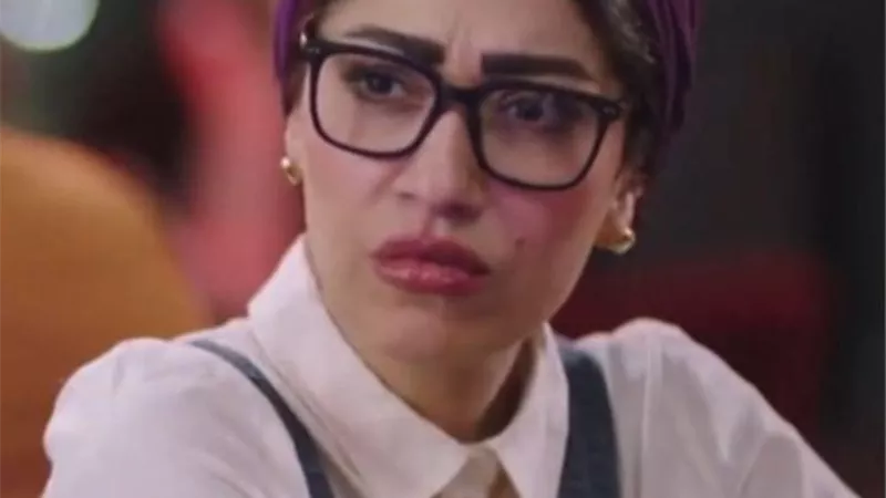 شاهد .. مروة عيد تداعب متابعيها من كواليس 