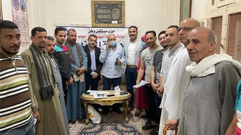 الوحدة الحزبية لسوالم أبنوب تبدأ إستخراج بطاقة (ميزة) تفعيلا لبروتوكول التعاون مع مستقبل وطن أسيوط