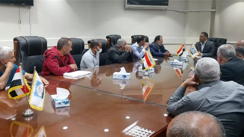 رئيس جهاز مدينة بدر يعقد لقاء لحل مشاكل أهالي المدينة.. صور