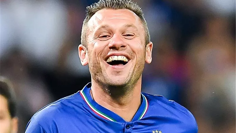 كاسانو يوجه انتقادات حادة لريال مدريد وانشيلوتى