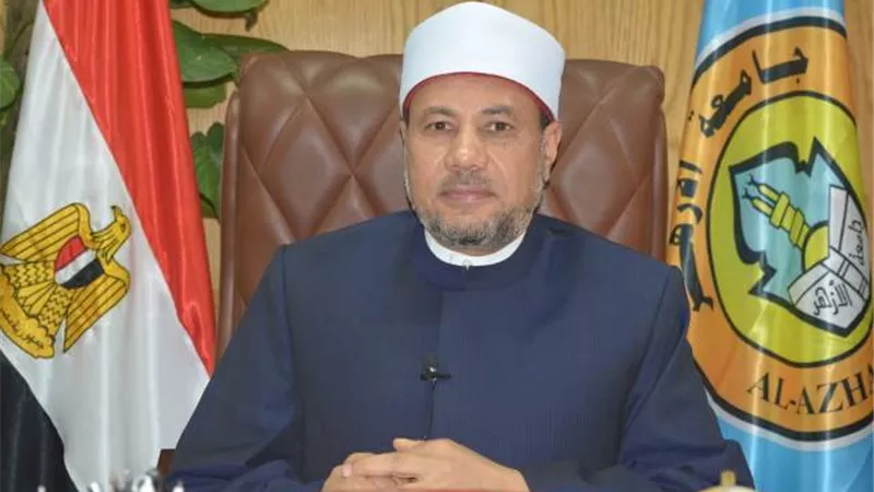 نائب رئيس جامعة الأزهر يهنئ المحافظ وأهالى أسيوط بالعيد القومى