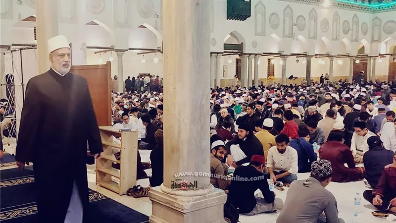 وكيل الأزهر: زيادة دعوات الإفطار الجماعي للطلاب الوافدين إلى 1500 دعوة بالجامع الأزهر.. صور