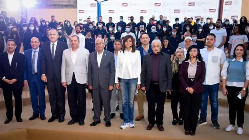 وزيرا الهجرة والتعليم يشهدان أحتفالية المبادرة الرئاسية 