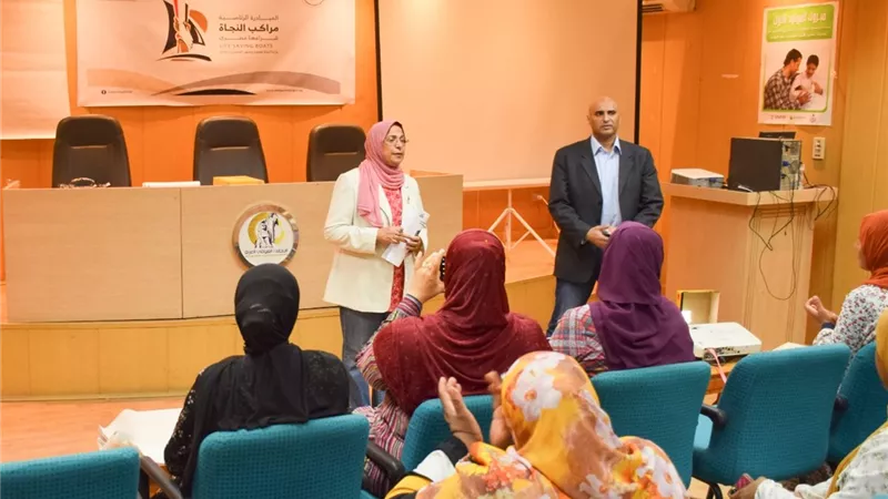 القومى للمرأة يطلق حملات طرق الأبواب بقنا والأقصر للتوعية بمخاطر الهجرة غير الشرعية