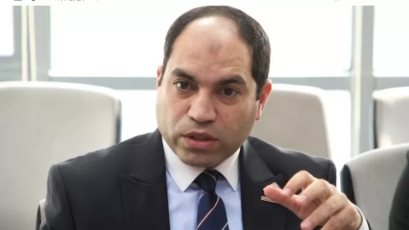 برلمانى يتقدم بمشروع قانون يجيز استرداد الوالدين للهبة.. والسبب جحود الأبناء