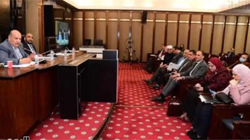 نائب رئيس هيئة الدواء المصرية :يتم اتخاذ إجراءات للحد من التطبيقات الإلكترونية لبيع الأدوية