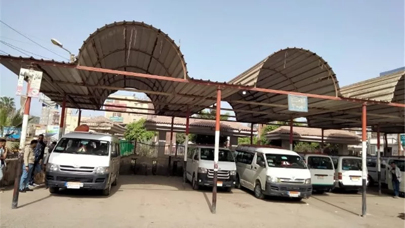حملات نظافة ومتابعة مواقف السيارات ومحطات الوقود وتمهيد الطرق فى كفر الشيخ