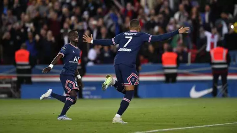 باريس سان جيرمان يحقق فوزاً صعباً أمام مارسيليا فى الدورى الفرنسى