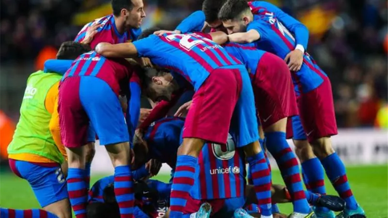 الدورى الاسبانى: موعد مباراة برشلونة وقادش والقنوات الناقلة