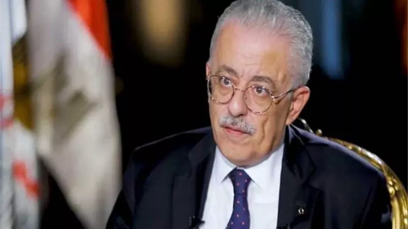 فبركة لبلبلة المجتمع.. رد حاسم من طارق شوقي على أنباء إقالته من منصبه