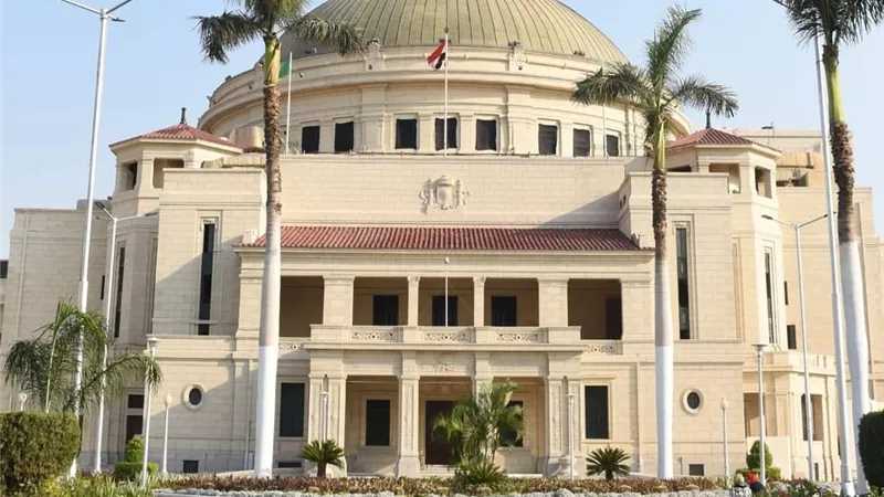 الخشت: جامعة القاهرة تواكب التطورات العالمية والمشاريع المستقبلية لمصر في برنامجها الفضائي