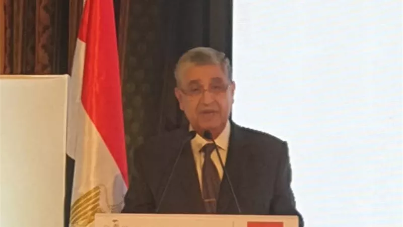 وزير الكهرباء يشارك فى المؤتمر الصحفى لتوثيق قصص مصر التنموية