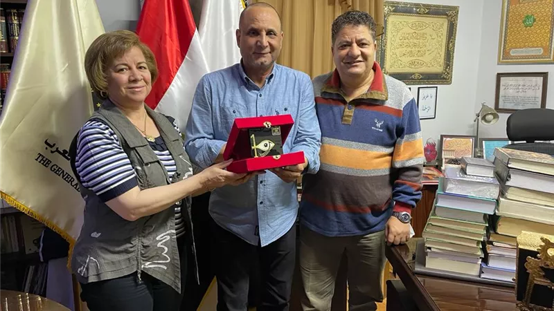 مهرجان الأقصر للسينما الافريقية يسلم جابي خوري ومسعد فوده تكريمهما المستحق