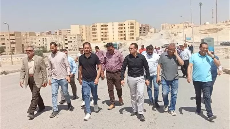 رئيس جهاز 15 مايو يتفقد أهم الأعمال الخدمية للمواطنين فى أحياء المدينة.. بالصور