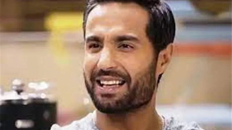 كريم فهمي : رمضان صبحي كان يُجهز عشان يبقى أسطورة للأهلي.. وهذا موقفي منه