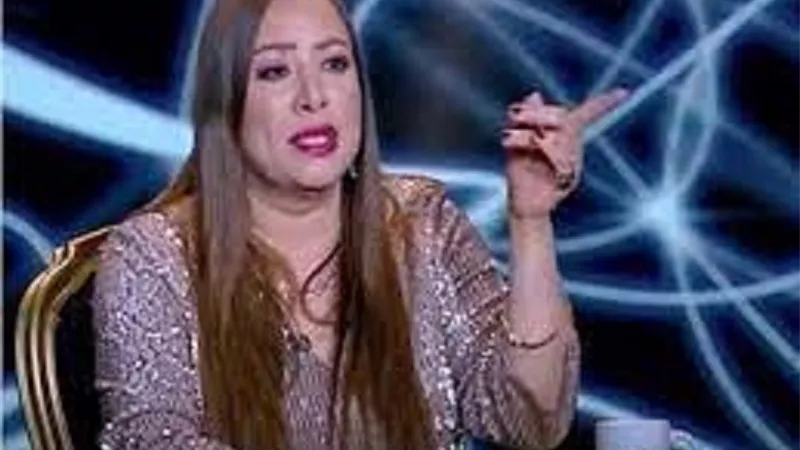 انتصار تفتح النار على شيماء سيف 
